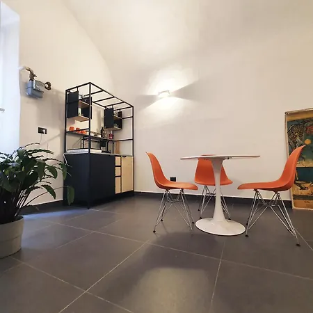 La Casa Dell'artista Nel Centro Storico - La Spezia